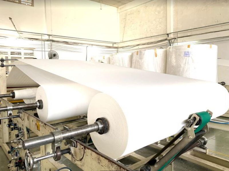 Sản xuất giấy từ dăm gỗ và mùn cưa